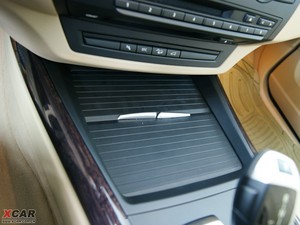 2009xDrive4.8i A п؅^