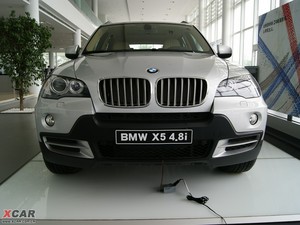 2009款xDrive4.8i 豪华版 整体外观