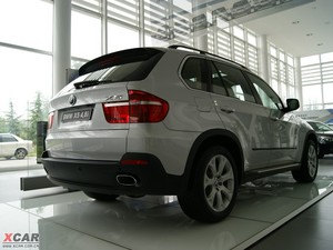 2009款xDrive4.8i 豪华版 整体外观