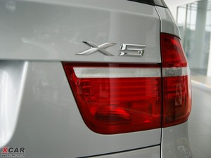 2009款xDrive4.8i 豪华版 尾灯