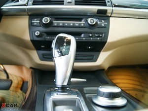 2009xDrive4.8i A п؅^