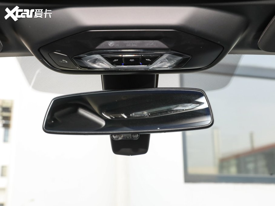 2023RZ4 sDrive 25i M\(yn)(dng)ҹb