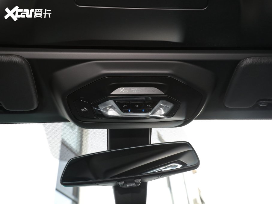 2023RZ4 sDrive 25i M\ҹb