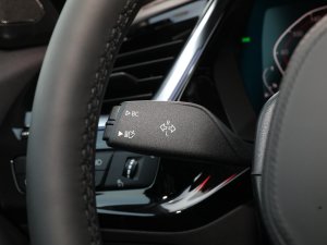 2023sDrive 25i M\ҹb п؅^(q)