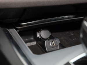 2023sDrive 25i M\ҹb п؅^(q)