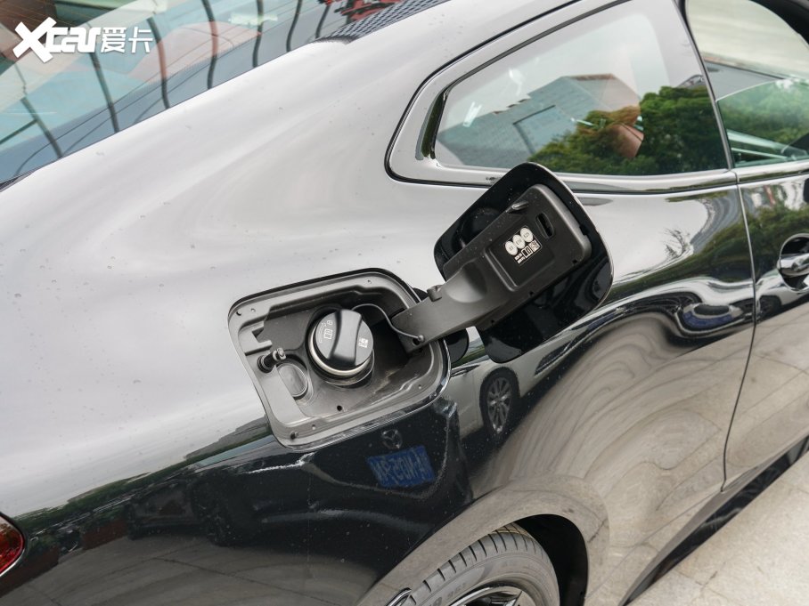 2023��R4ϵ 425i M�\����ҹ���b