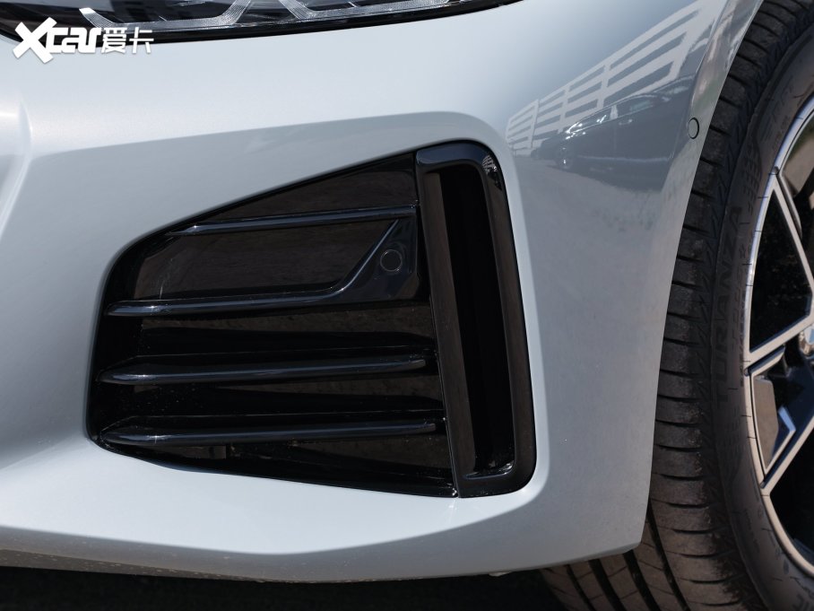 2023R4ϵT 425i Gran Coupe M\b