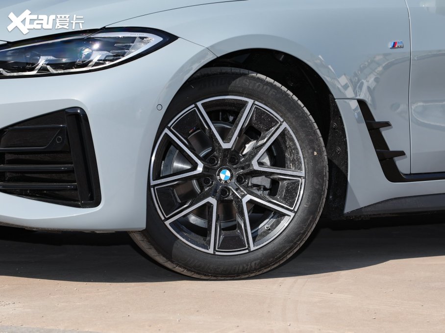 2023R4ϵT 425i Gran Coupe M\b