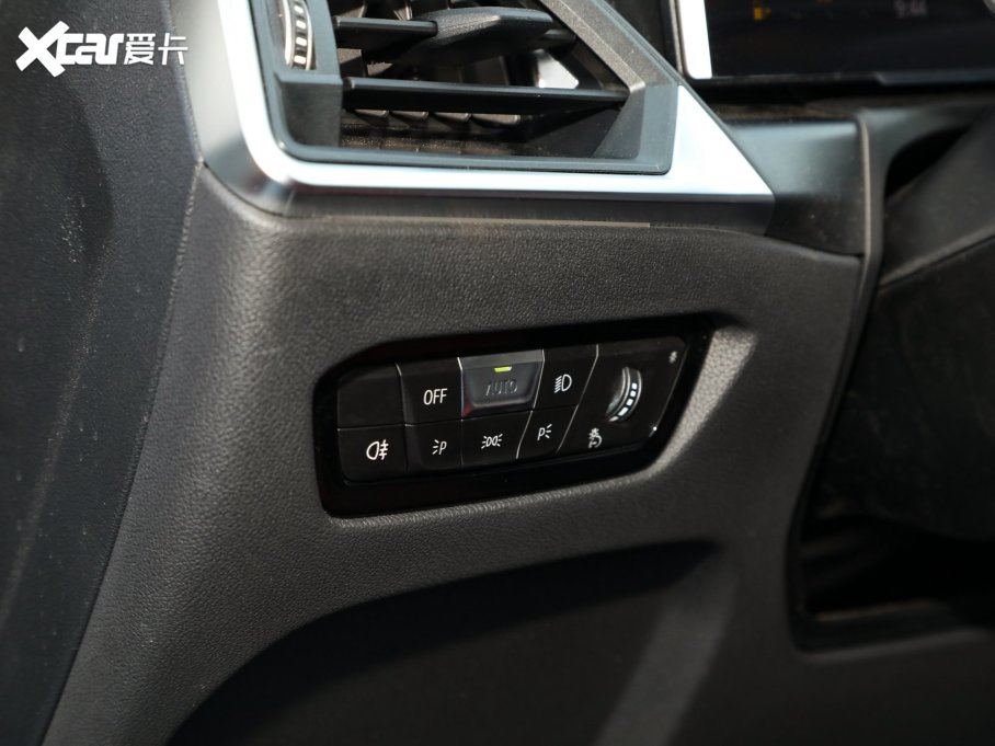 2023R4ϵT 425i Gran Coupe M\b