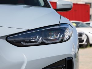 2023425i Gran Coupe M\b ^