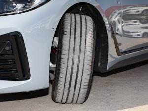 2023425i Gran Coupe M\b ^