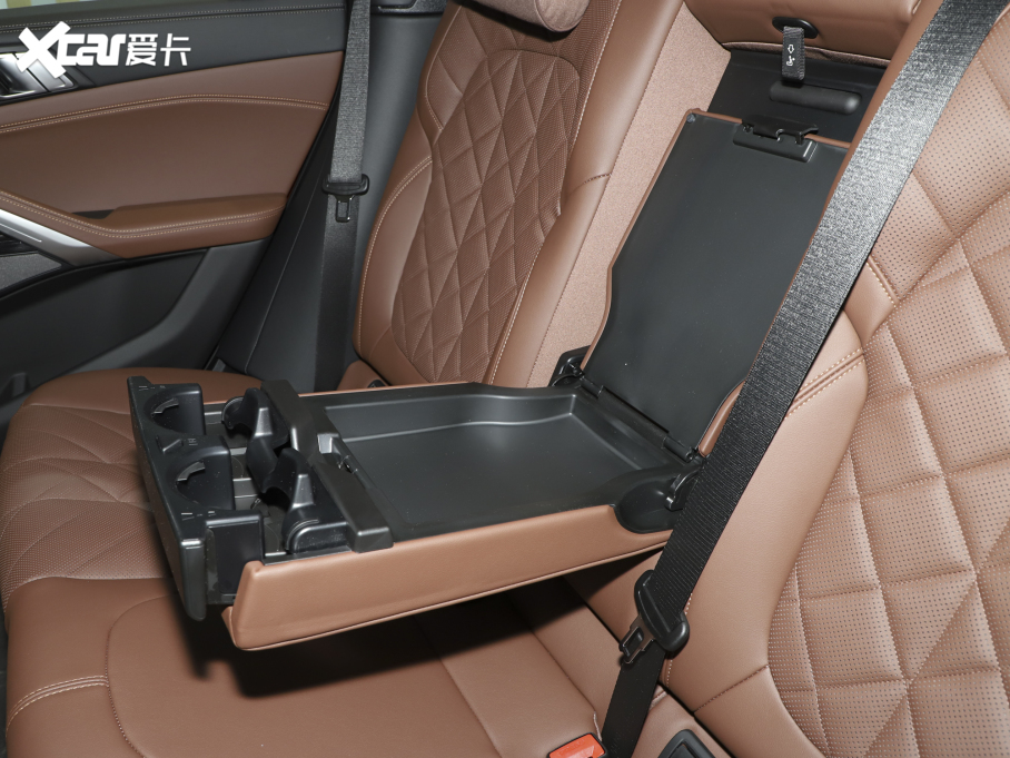 2023RX6 xDrive40i  M\(yn)b