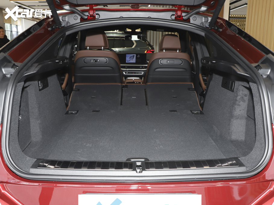 2023RX6 xDrive40i  M\b