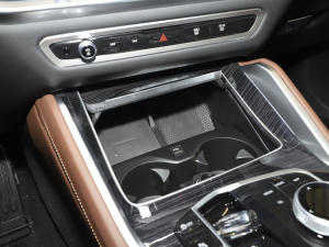 2023xDrive40i  M\b g