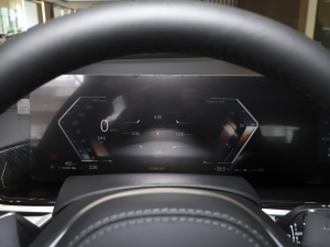 2023xDrive40i  M\b п؅^(q)