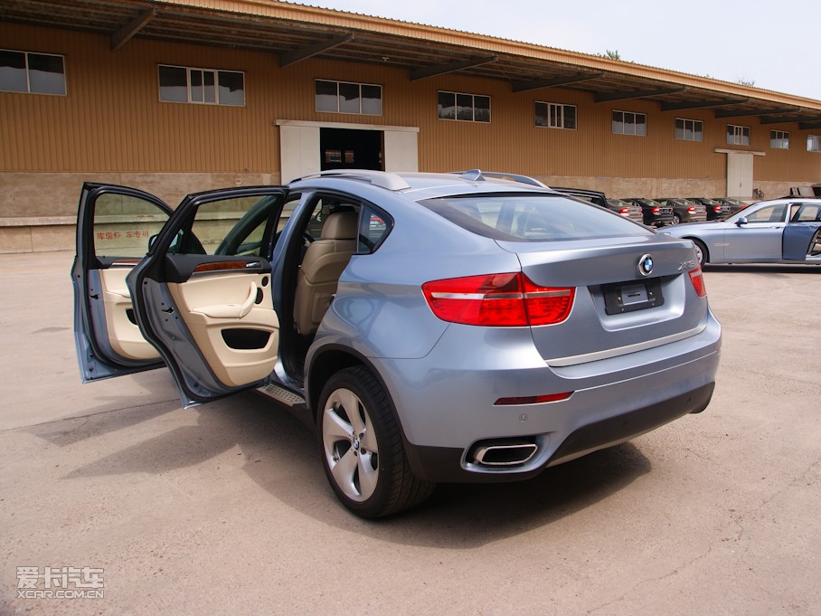 2010X6϶ 4.4T