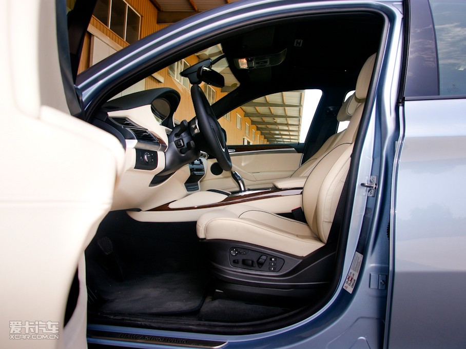 2010RX6τ(dng) 4.4T