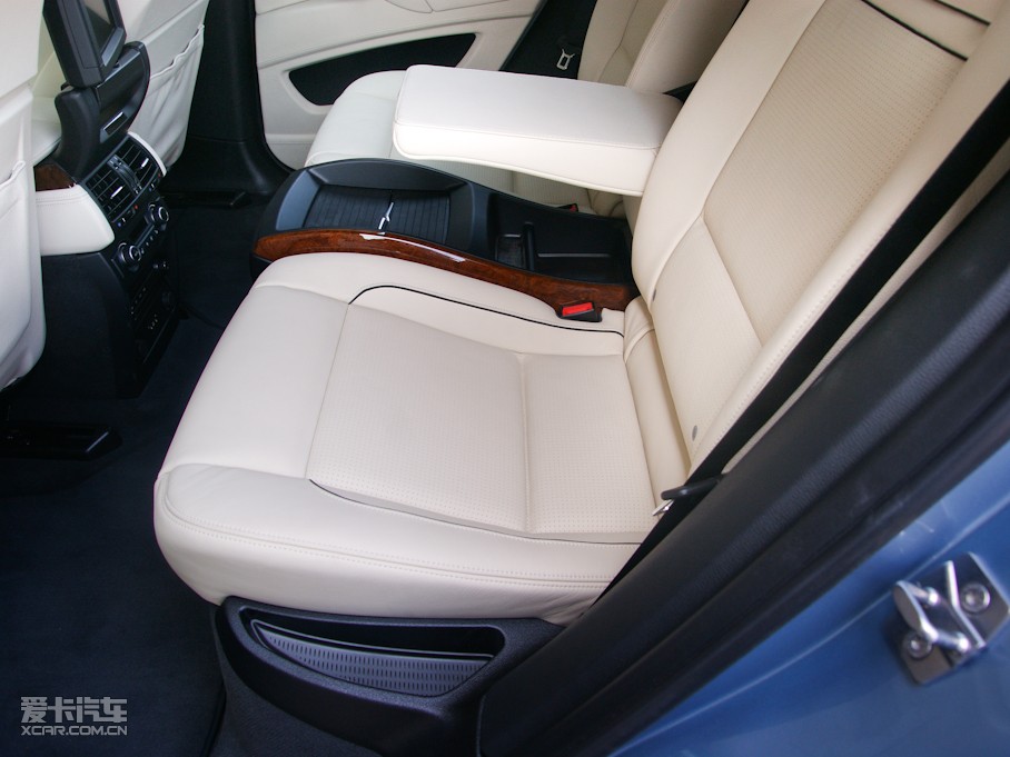 2010RX6τ(dng) 4.4T