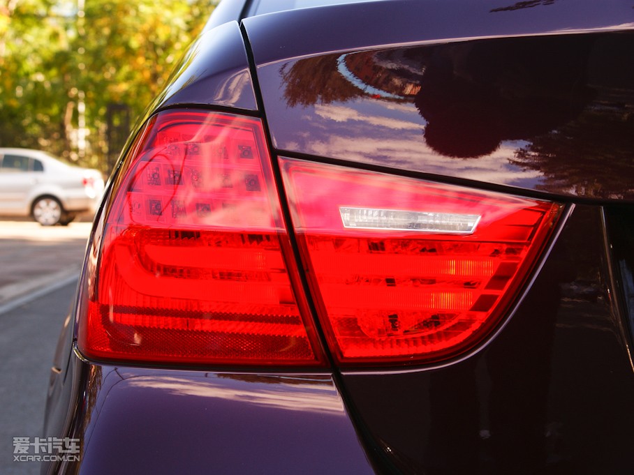 2010R3ϵT(mn) 320i A