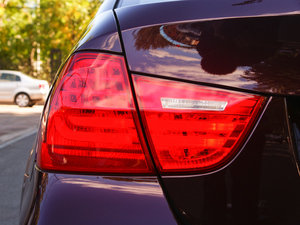 2010款320i 豪华版 细节外观