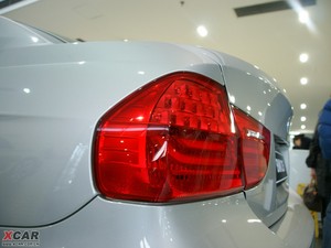2010款325i 豪华版 细节外观