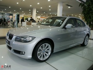 2010325i A w^