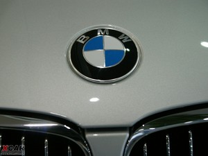 2010325i A ^