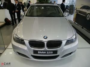 2010325i A w^