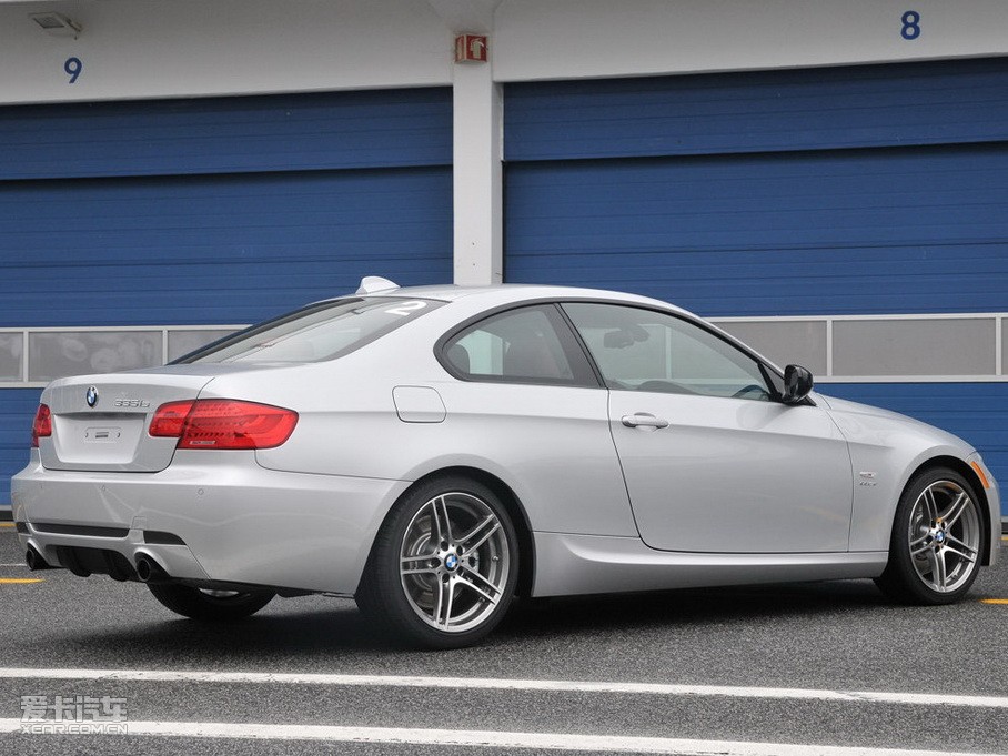 2011R3ϵpT(mn) 335i pT(mn)I܇(ch)