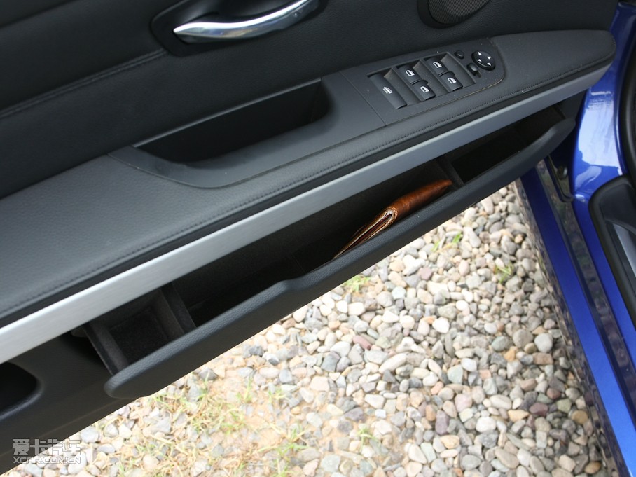 2011R3ϵ 325i I܇