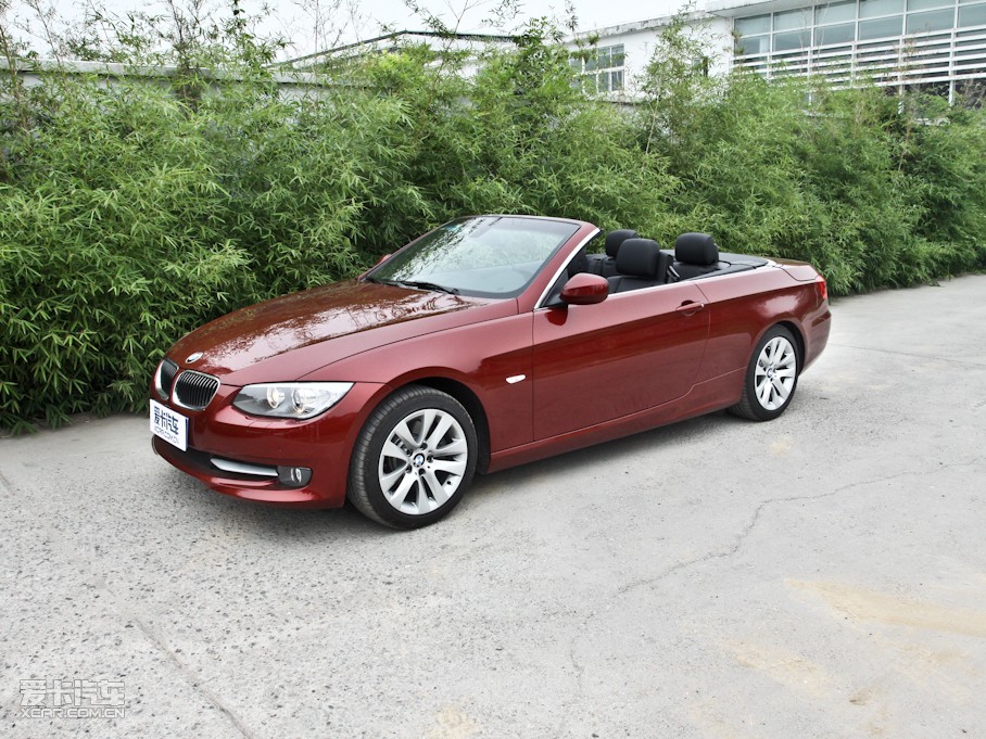 2011款宝马3系敞篷330i 敞篷轿跑车