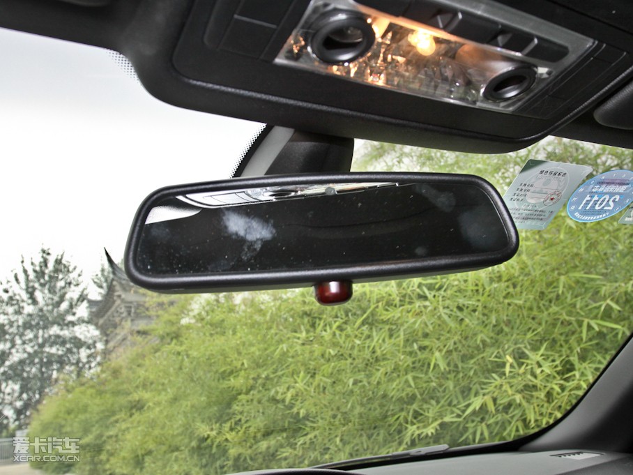 2011R3ϵ 330i I܇