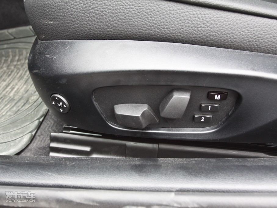 2011R3ϵ 330i I܇