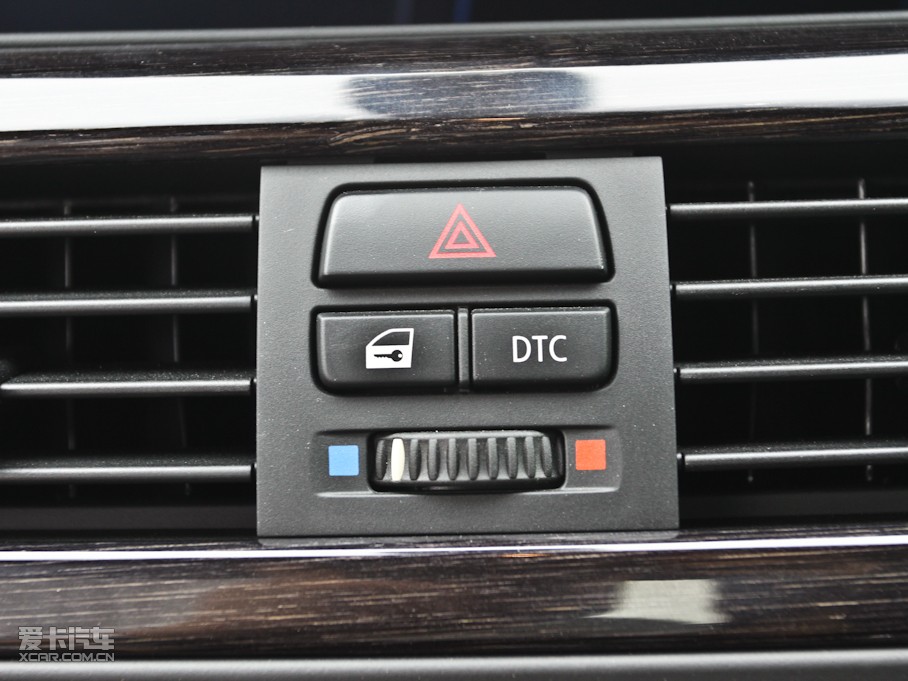 2011R3ϵ 330i I܇