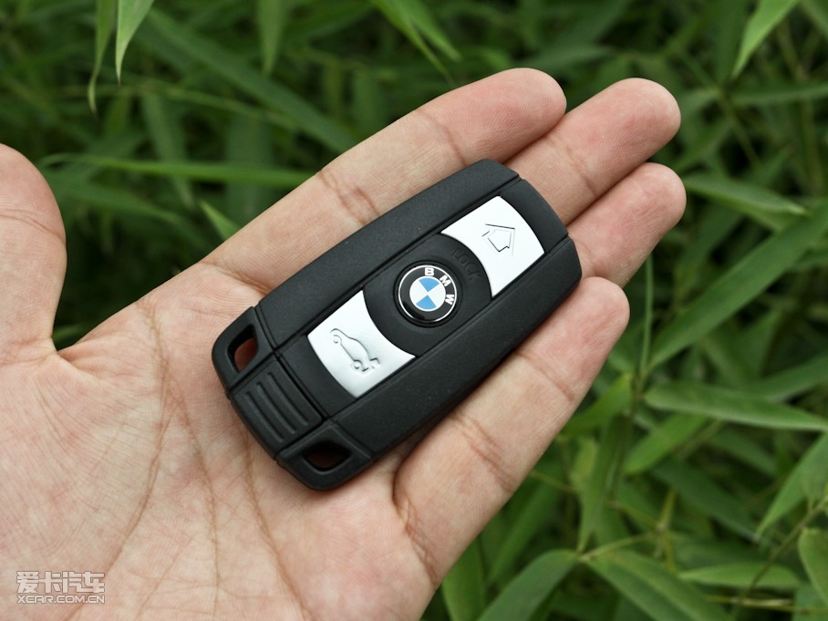 2011R3ϵ 330i I܇