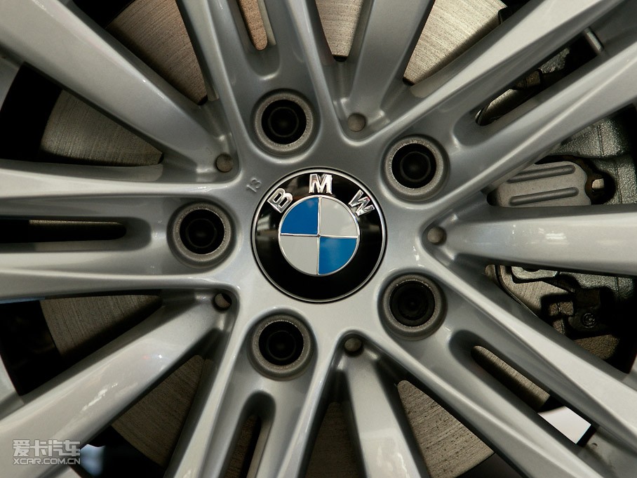 2011R3ϵT 325i քӵŰ