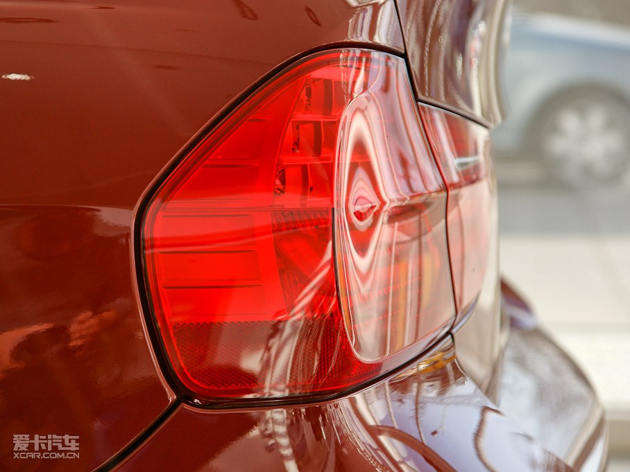 2011R3ϵT 325i քӵŰ