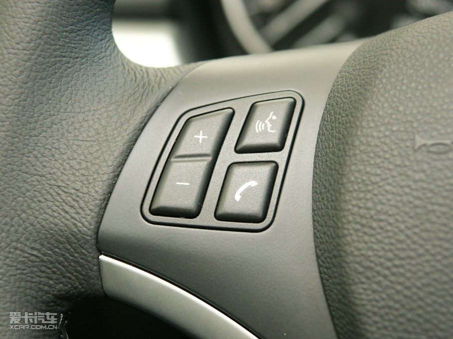 2011R3ϵT 325i քӵŰ