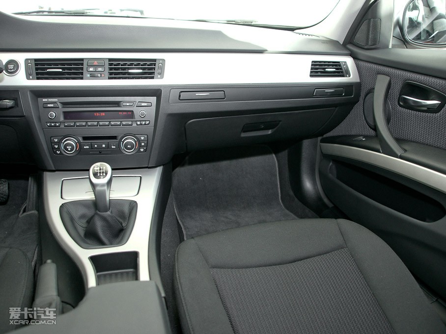 2011R3ϵT 325i քӵŰ