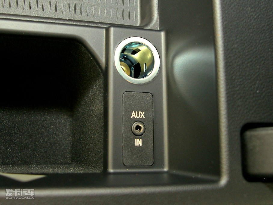 2011R3ϵT 325i քӵŰ