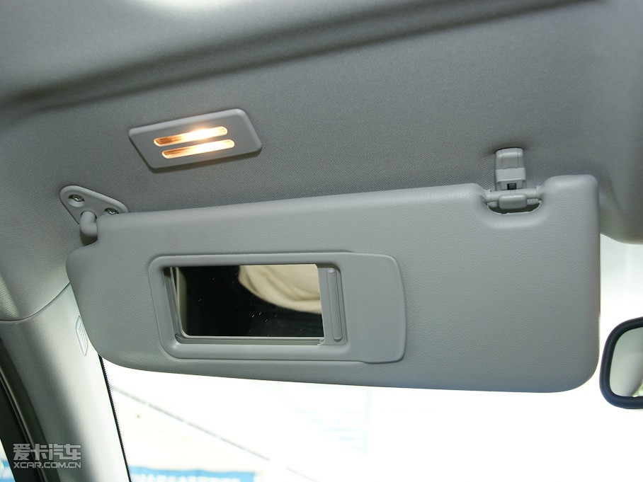 2011R3ϵT 325i քӵŰ