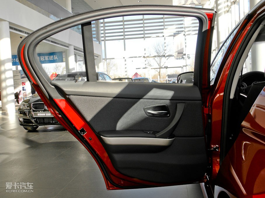 2011R3ϵT 325i քӵŰ