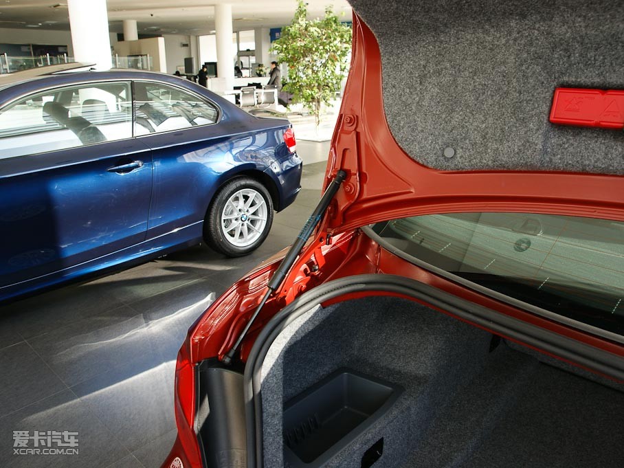 2011R3ϵT(mn) 325i ք(dng)Ű