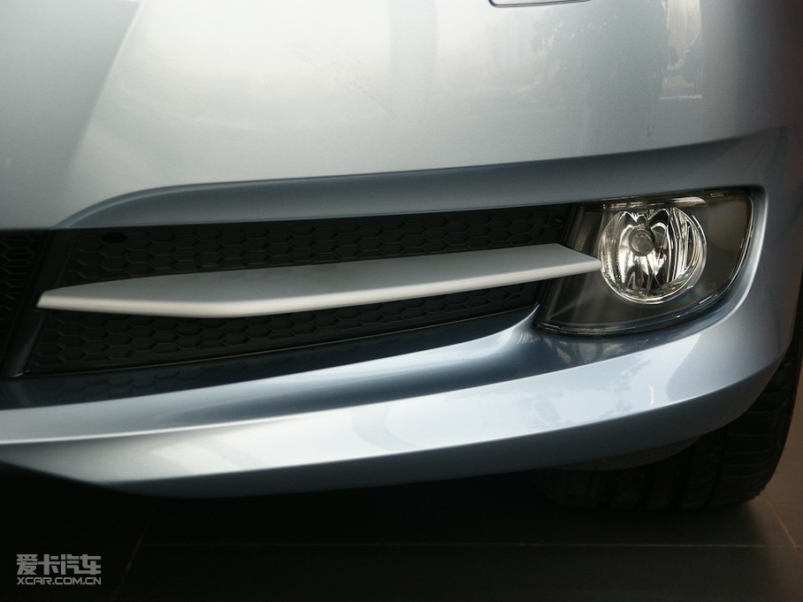 2011��R3ϵ�p�T 320i �p�T�I��܇