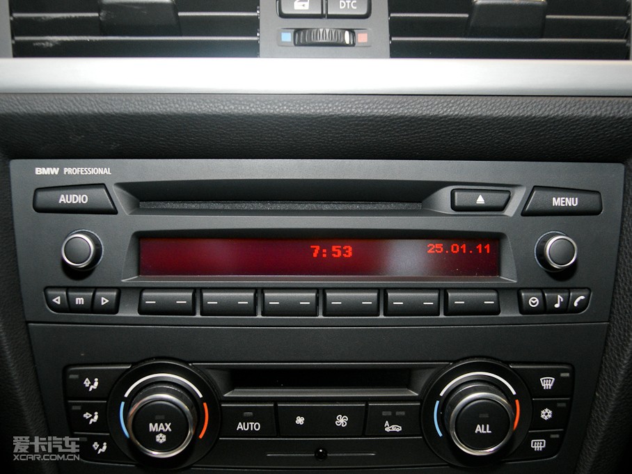 2011��R3ϵ�p�T 320i �p�T�I��܇