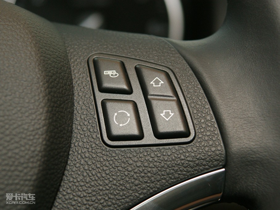 2011R3ϵpT 320i pTI܇