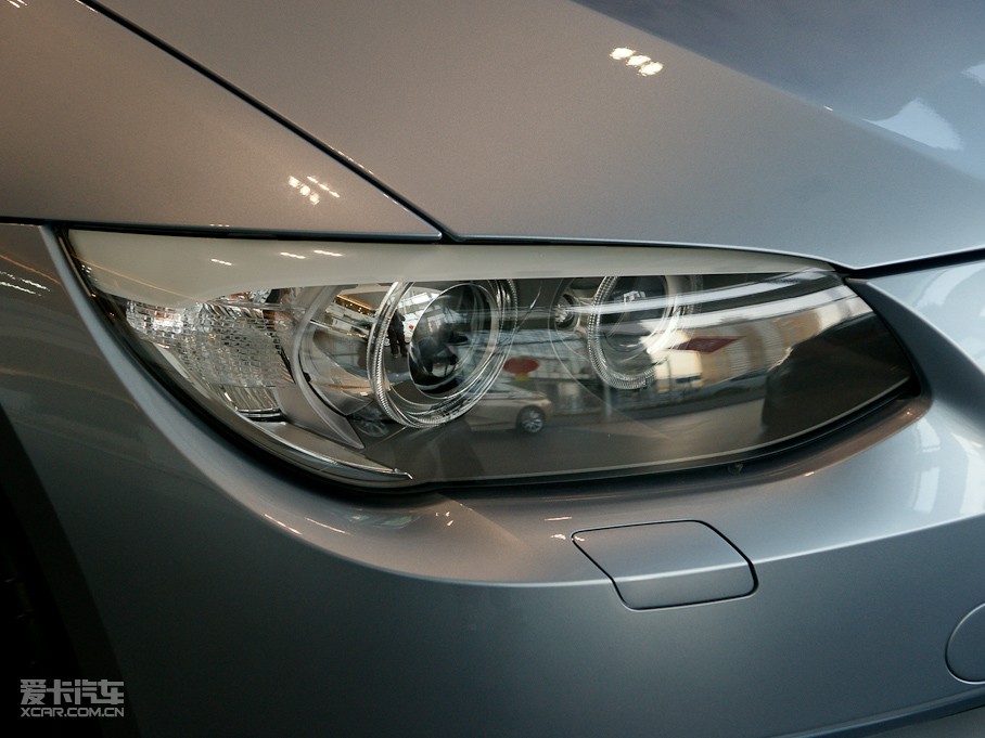 2011��R3ϵ�p�T 320i �p�T�I��܇