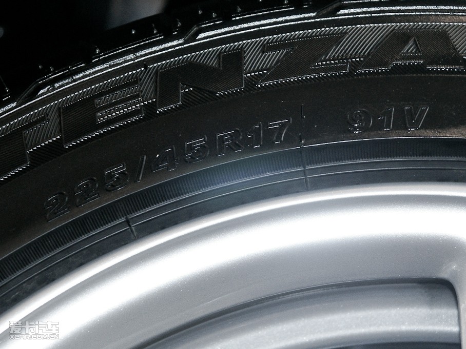 2011��R3ϵ�p�T 320i �p�T�I��܇