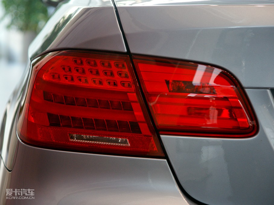 2011��R3ϵ�p�T 320i �p�T�I��܇