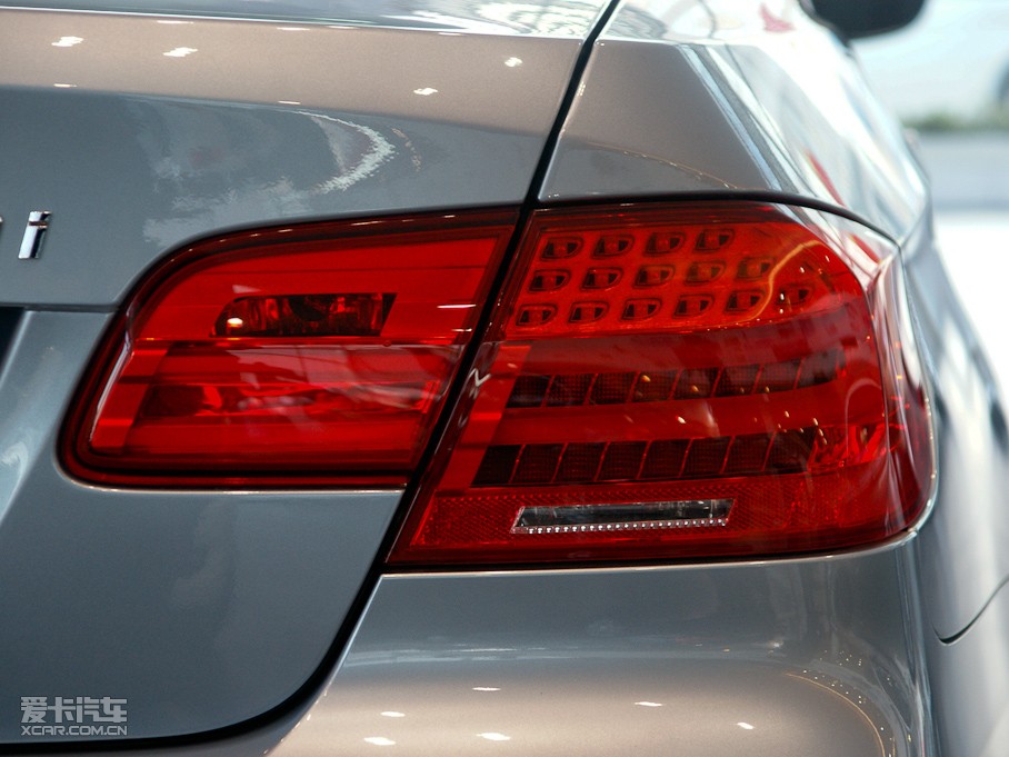 2011��R3ϵ�p�T 320i �p�T�I��܇